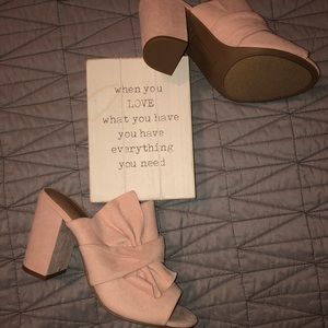 Nude/Pink chunky heels